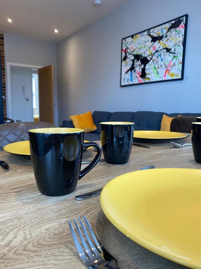 Stylish 2 Bed Apt, 2 Minute Walk From The Beach. 셰링엄 외부 사진